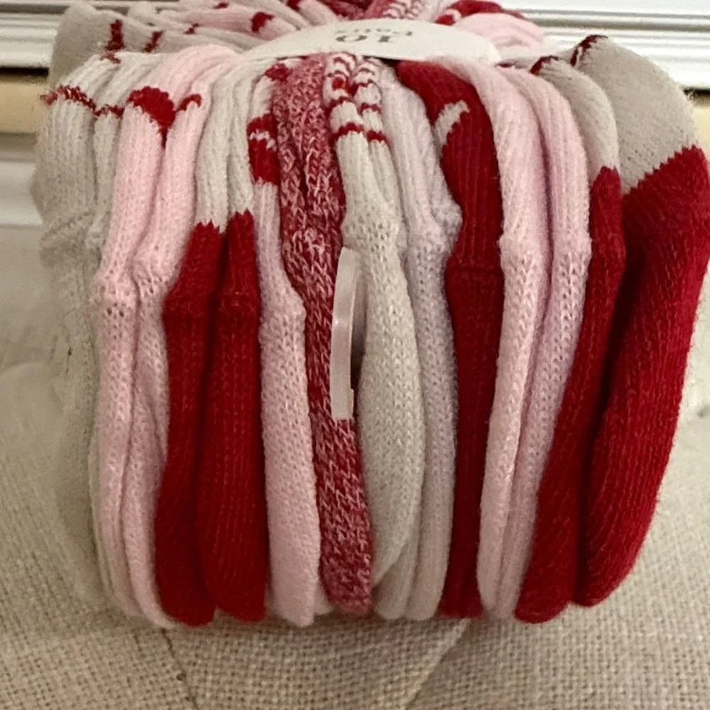Jessica Simpson Red and White No Show Socks